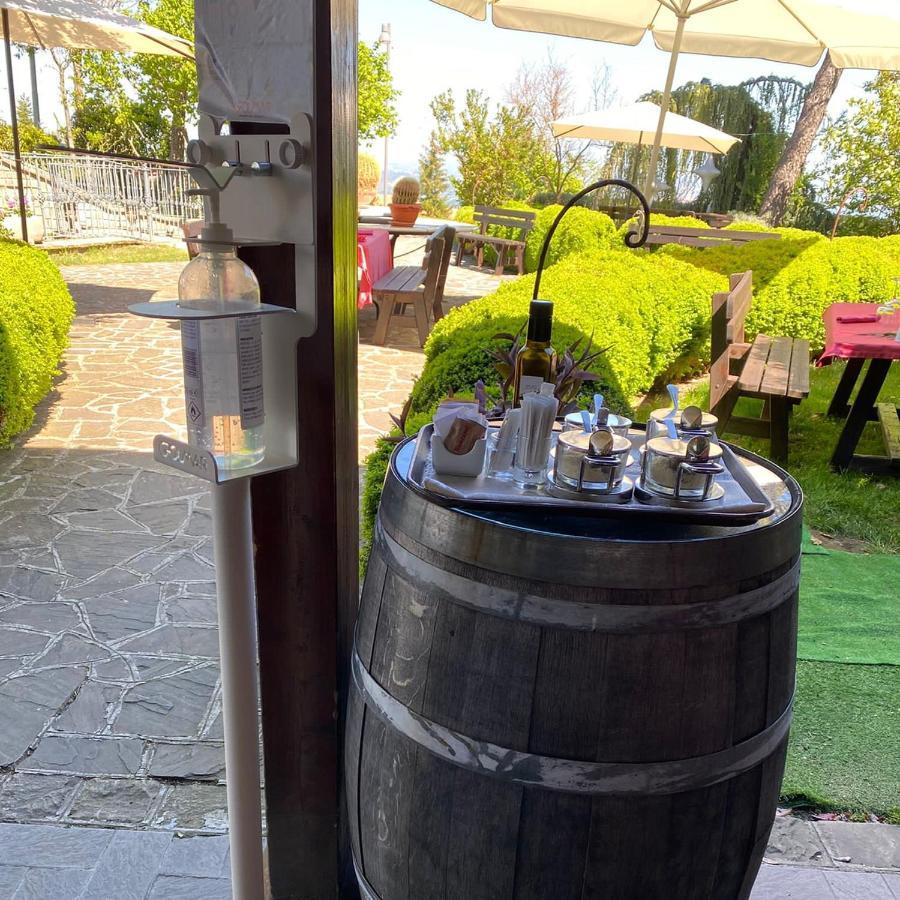 Hotel Tetto Delle Marche - Ristorante Dei Conti Cingoli Luaran gambar